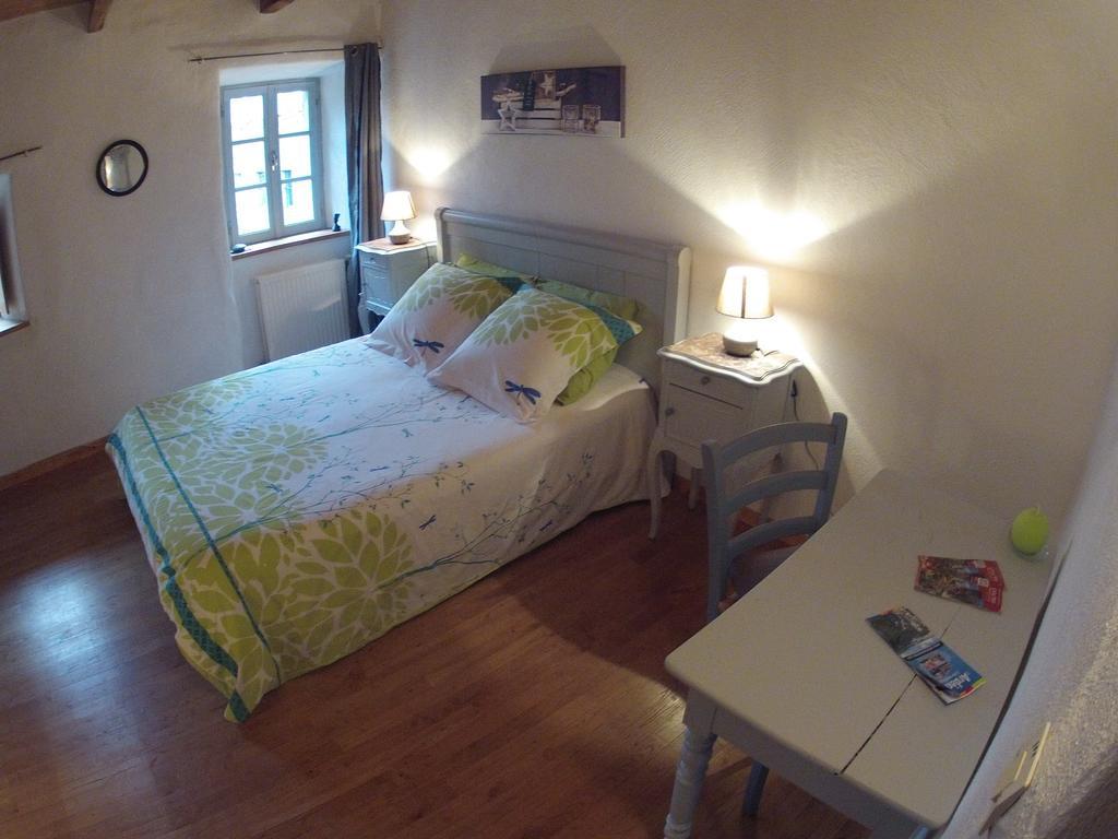 Bed and Breakfast Salomony Chambre D'Hotes Marcols-les-Eaux Zimmer foto